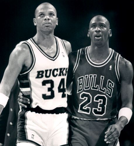 Michael Jordan y Terry Cummings